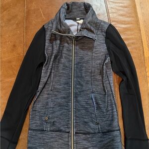 Lululemon Black and Gray Jacket